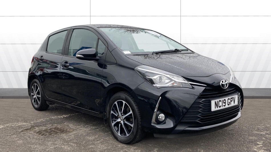 Toyota Yaris 1.5 VVT-i Icon Tech 5dr Petrol Hatchback